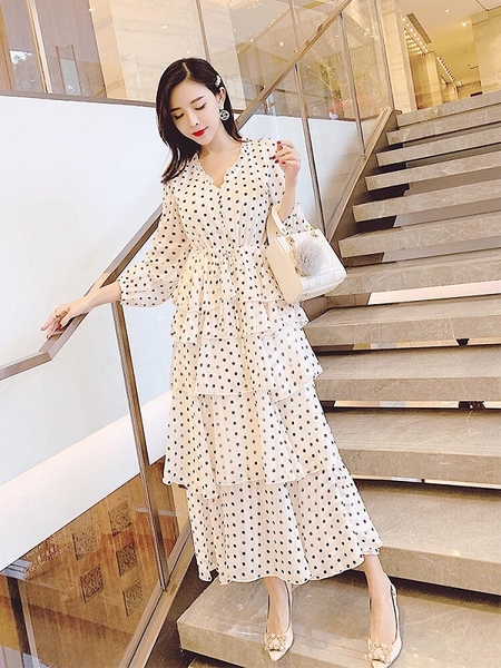 Những mẫu váy đẹp nhất hiện nay  TOP TREND  DVC Fashion