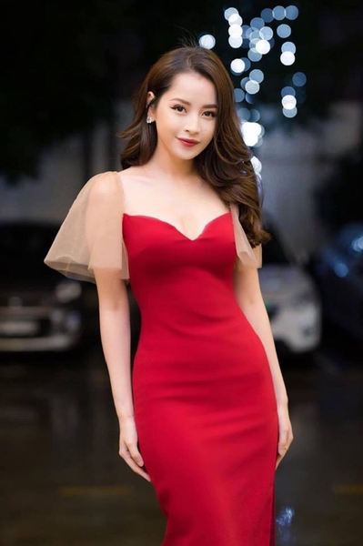 7 Nguyên tắc chọn đầm dự tiệc tôn vẻ sang trọng
