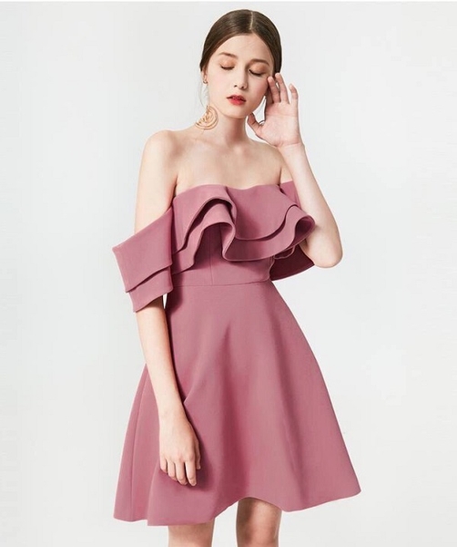Mặc gì đi đám cưới ở quê để nổi bật mà hợp văn hóa thôn quê