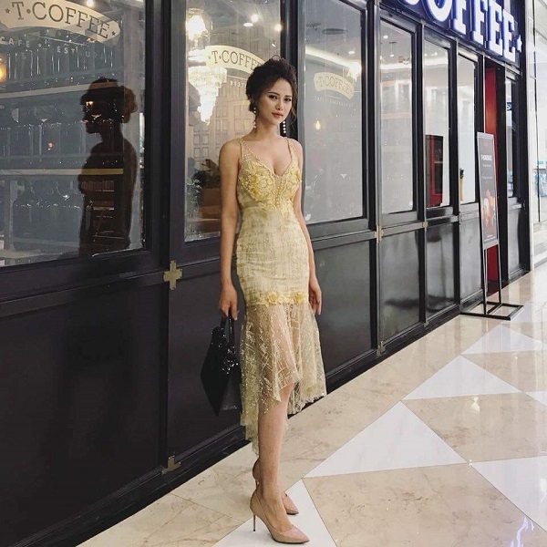 Mẫu đầm dự tiệc đẹp và sang chảnh thu hút mọi ánh nhìn