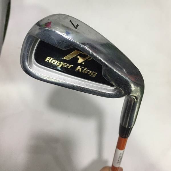 Gậy sắt 7 Roger King