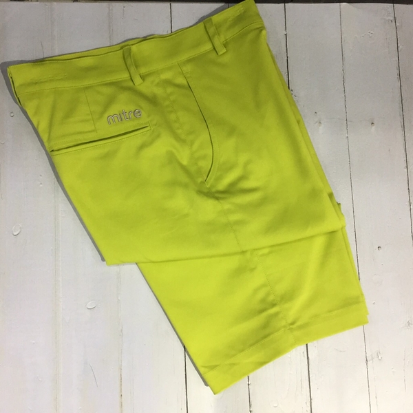 Quần Sooc Nam Mitre  M.Q golf 76-9 (xanh cốm)