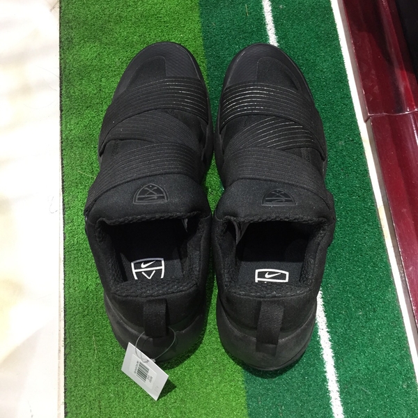 Giầy Nike Air Zoom (đen)