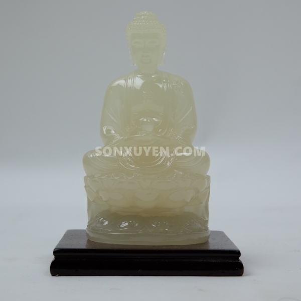 Phật tổ bằng bạch ngọc ngồi trên đài sen cao 11 cm rộng 8 cm