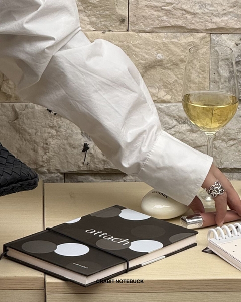 Sổ tay A5 trơn 132 trang 130gsm Chấm bi - Đen Trắng