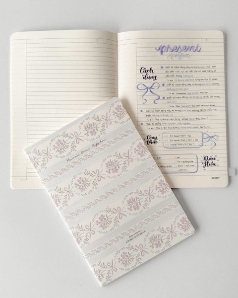 Vở kẻ ngang 80gsm 80 trang The Reverie Diary - Nhũ Nơ Hoa Hồng