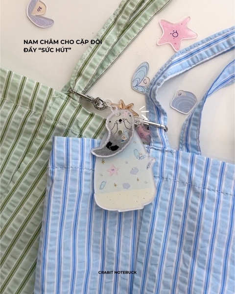 Cặp móc khoá acrylic đôi có nam châm Otterly Life
