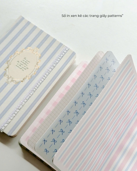 Sổ tay scrapbook A5 grid 130gsm The Reverie Diary - Nhũ Sọc Xanh