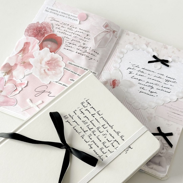 Sổ dot A5 Ribbon Collection Quote trắng (tặng kèm nơ)