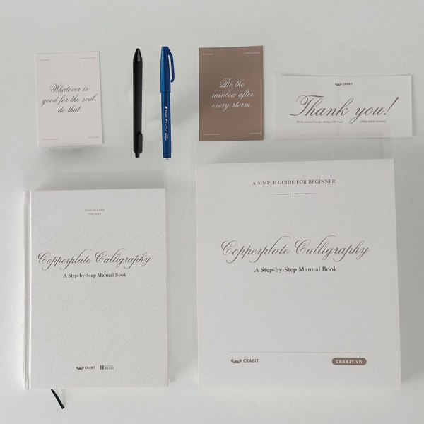 Bộ sách luyện viết Copperplate Calligraphy kèm bút chuyên dụng