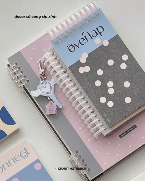 Móc khoá Polka Dot Quotes Chấm bi Shy Thought