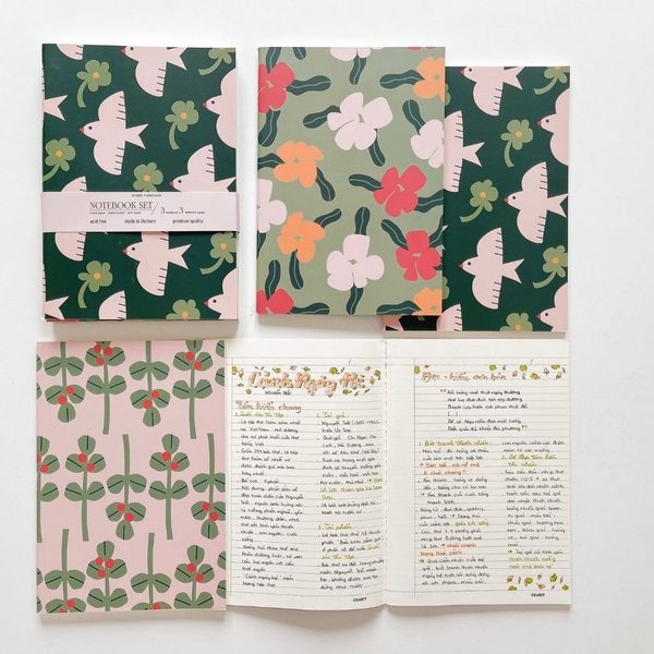Vở dotgrid may gáy 80 trang 100gsm Green Bird - Hoa Vàng đỏ