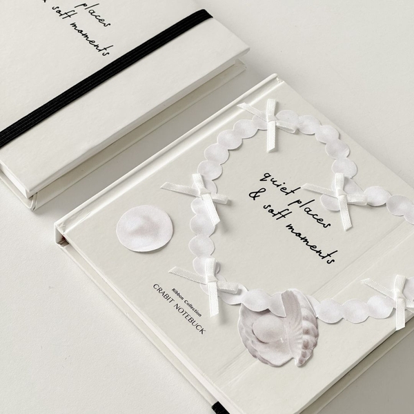 Sổ trơn khổ vuông Ribbon Collection Quote Trắng (Tặng kèm nơ)