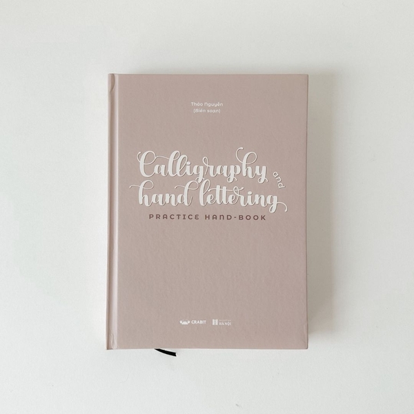 Sổ luyện viết Modern Calligraphy & Handwriting cho người mới bắt đầu