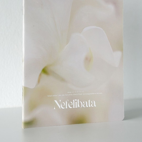 Vở kẻ ngang 80 trang Moments Collection - Hoa trắng