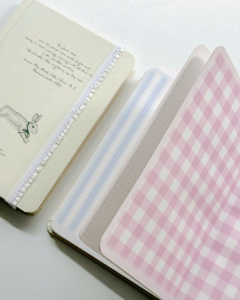 Sổ tay scrapbook A5 dot 130gsm The Reverie Diary - Thỏ Nơ