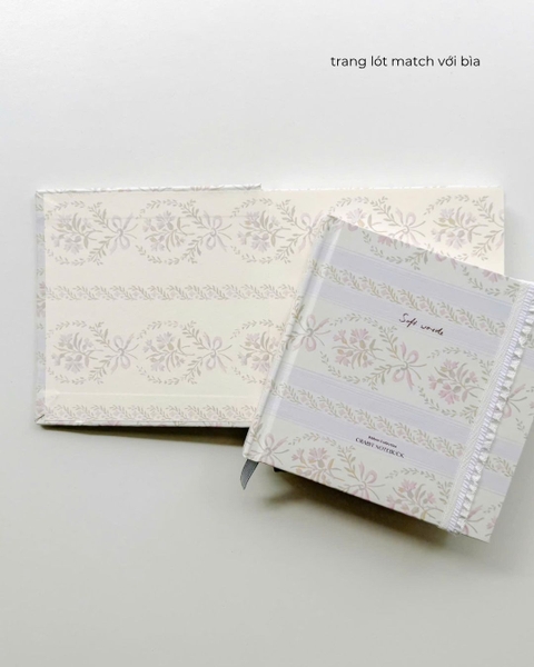 Sổ tay scrapbook khổ vuông kẻ ngang 130gsm The Reverie Diary - Nhũ Hoa Nơ Hồng