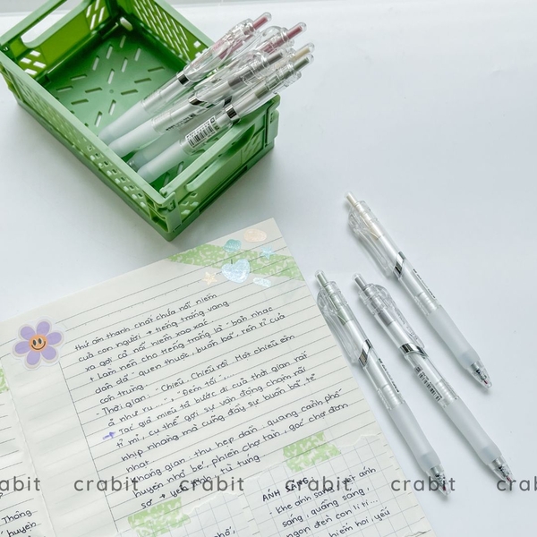 Bút gel mực đen M&G thân trong ngòi 0.5mm