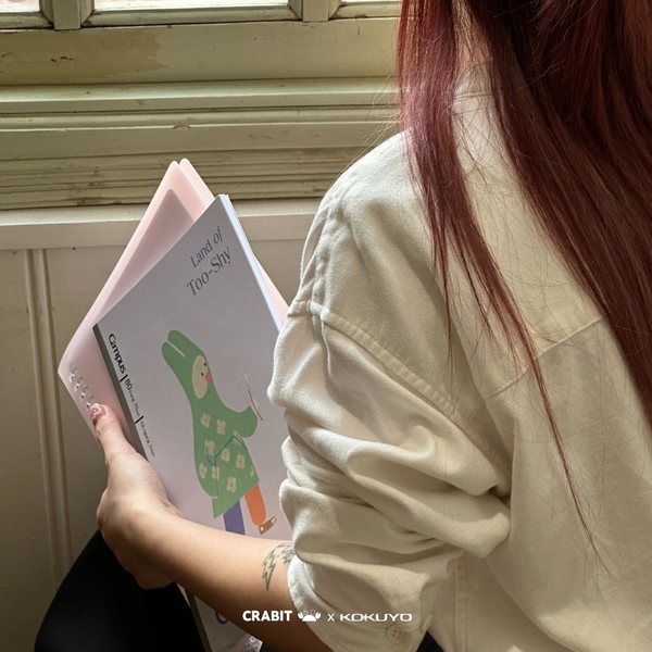 Sổ còng B5 80 trang kẻ ngang còng nhựa 2 đầu bìa nhựa Crabit x Kokuyo Campus | Land of Too-Shy - Thỏ