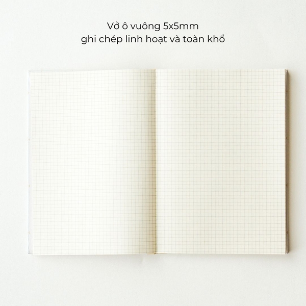 Vở grid 140 trang 100gsm Composition Gingham (tặng kèm sticker) - Quả trám be