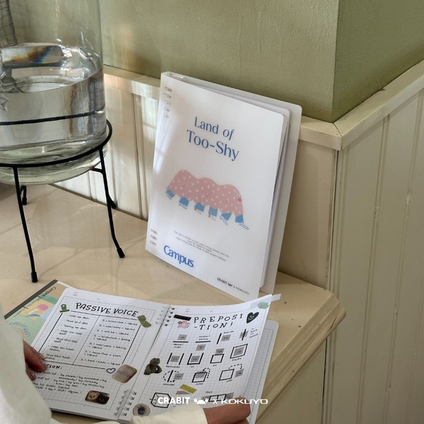 Sổ còng B5 80 trang kẻ ngang còng nhựa 2 đầu bìa nhựa Crabit x Kokuyo Campus | Land of Too-Shy - Netizen