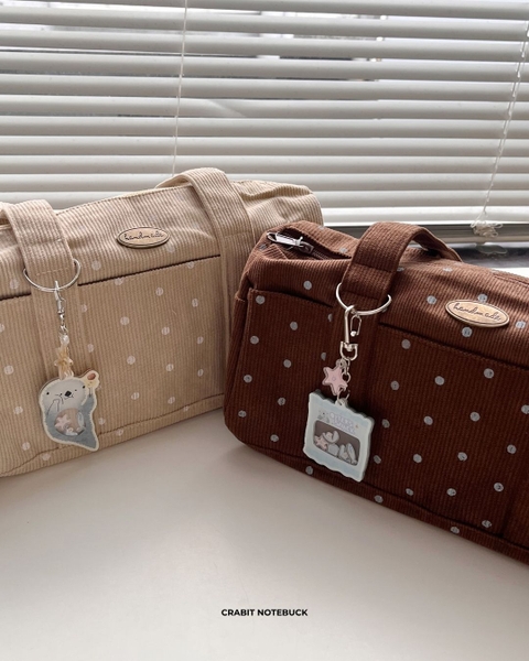 Móc khoá acrylic kèm mini charm lắc Otter Life