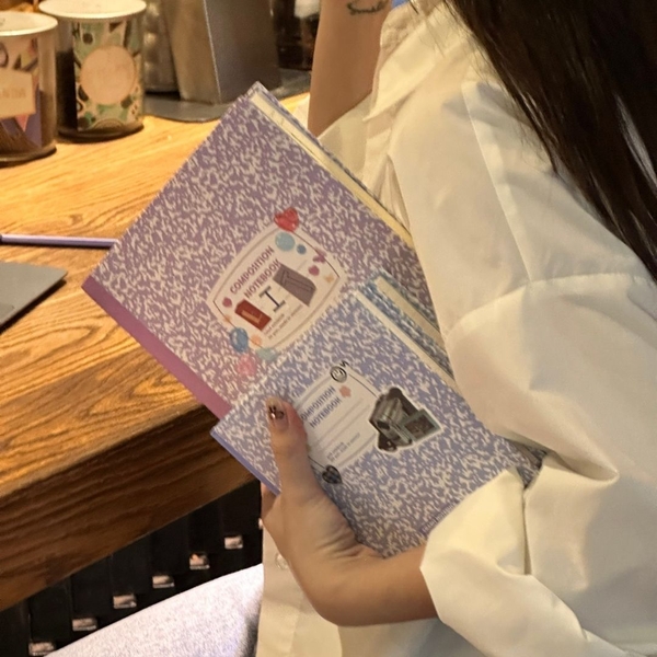 Vở kẻ ngang 200 trang tặng kèm sticker Composition Collection - Tím