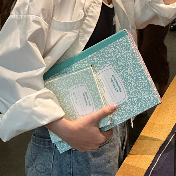 Vở kẻ ngang 200 trang tặng kèm sticker Composition Collection - Xanh