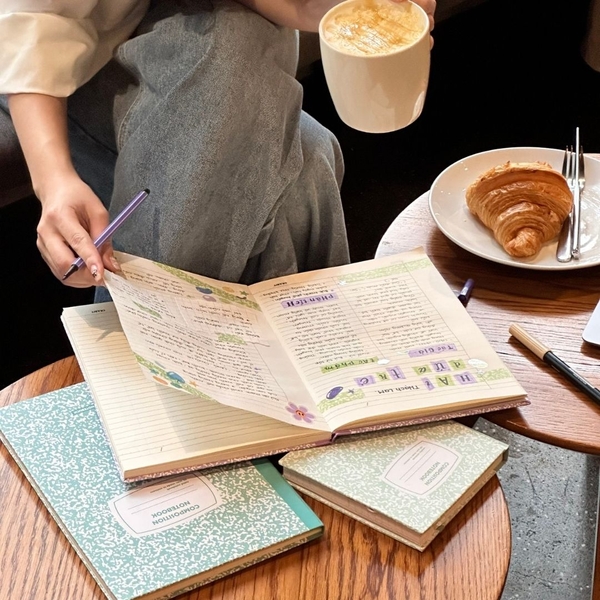 Vở kẻ ngang 200 trang tặng kèm sticker Composition Collection - Xanh