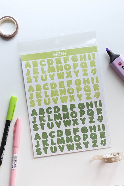 Sticker bảng chữ cái