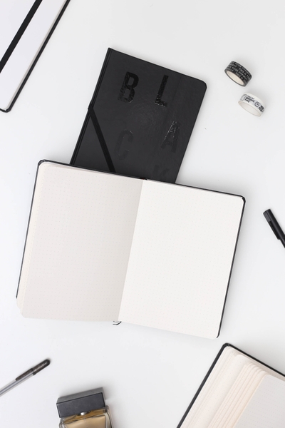 Sổ Dotgrid Black - The Black Book 130GSM