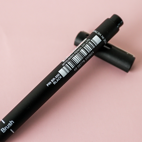 Bút lông Uni Pin Fine Line