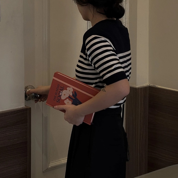 Sổ chấm dot A5, 130gsm, The Sunday Social, Hoa đỏ