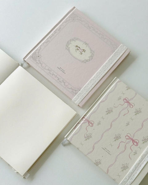 Sketchbook Khổ Vuông 190gsm The Reverie Diary - Nhũ Nơ Hồng