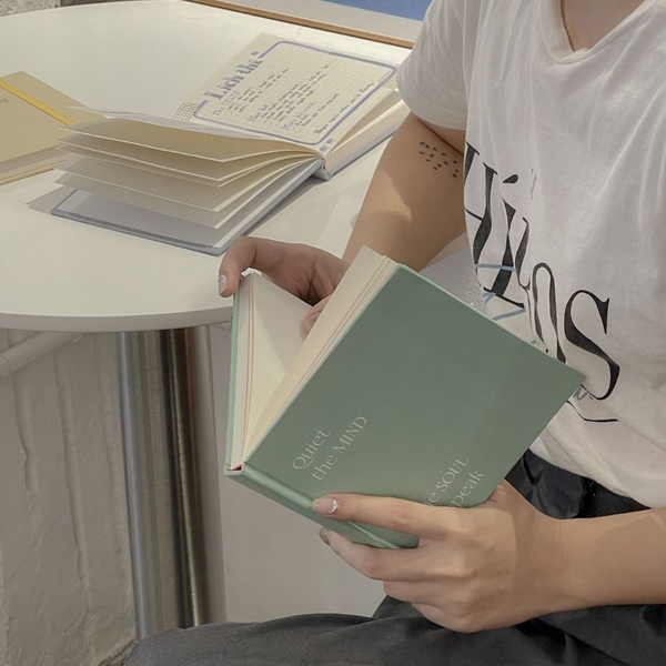 Sổ trơn hình vuông không dòng kẻ 144 trang 130gsm Crabit - Xanh Mint