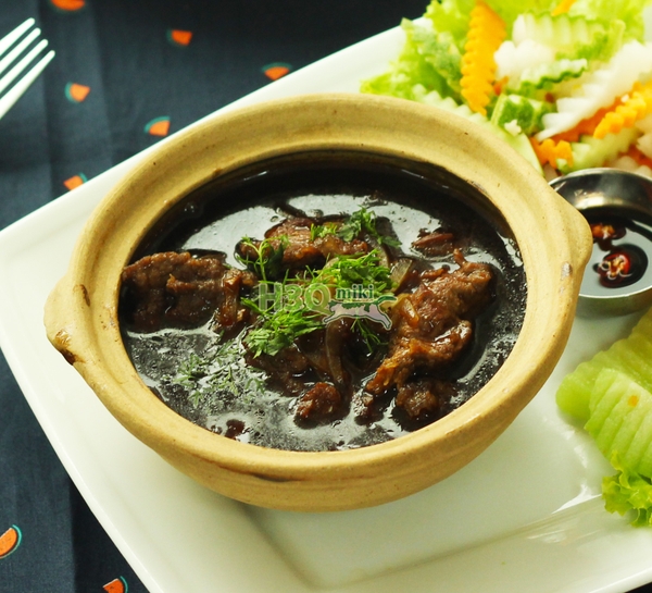 Australian Beef With Black Pepper Sauce (Incl. 2 Bread Loafs)