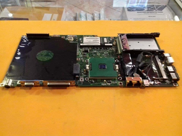 Main Acer TravelMate a550 La-1281