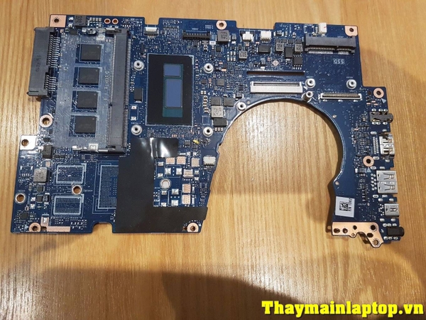Main Asus Zenbook UX303UA