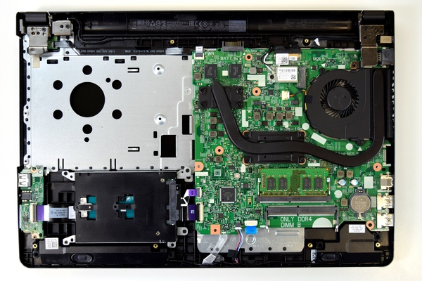 Main Dell Inspiron 15 3476 - 3576 CPU i3 8130U