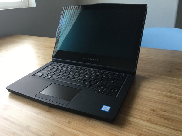 Main Dell Alienware 13 R3-7420SLV-PUS - CPU i7-7700HQ