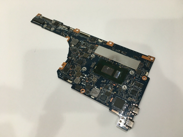 Main ASUS ZenBook UX490UA CPU i7-7500U
