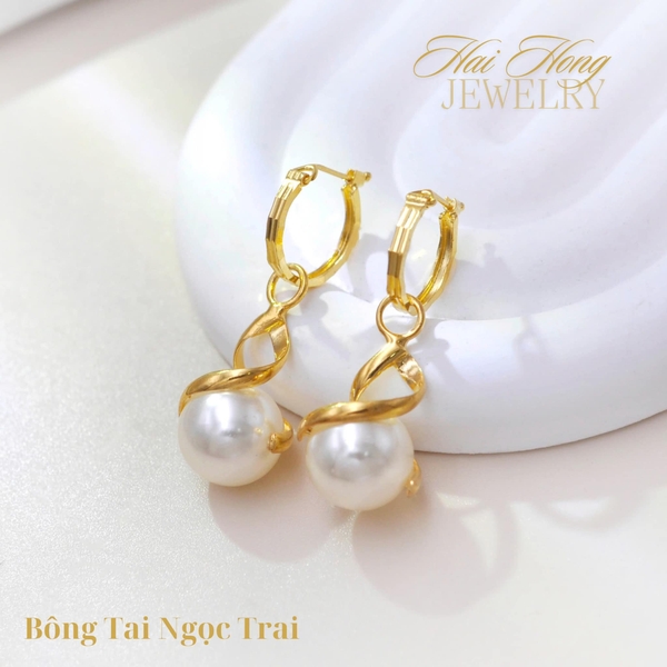 bong-tai-nu-vang-tau-390