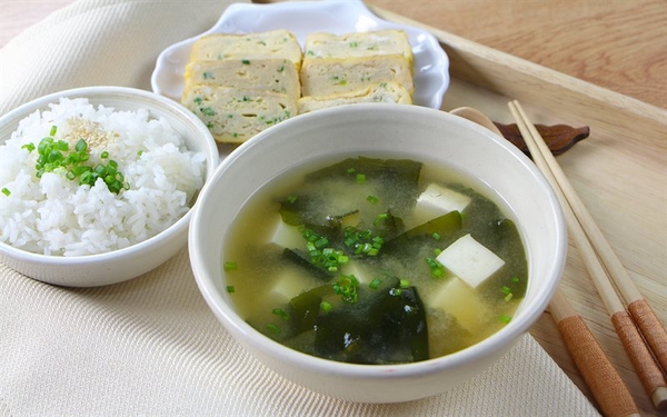 “Ăn một bát Súp Miso mỗi ngày” bí quyết tăng tuổi thọ của người Nhật.