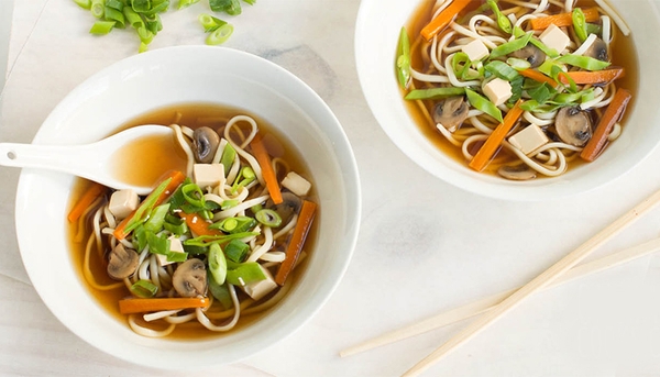 Mì udon rau củ - Món chay cho mùa an cư kiết hạ