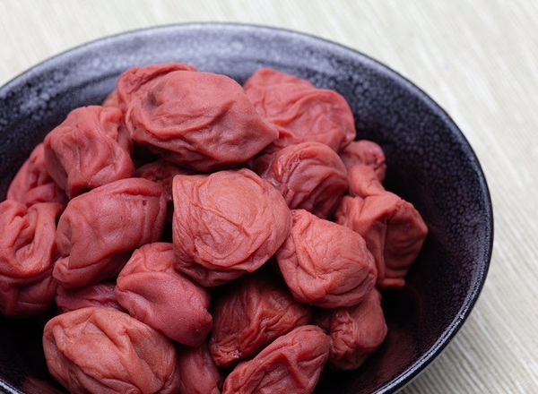 Tác dụng chữa bệnh thần kỳ của Mơ muối Nhật Bản - Umeboshi.