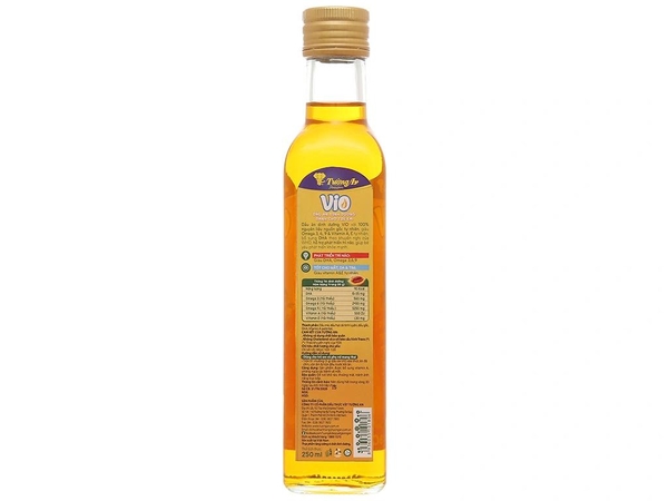 Dầu Gấc VIO Tường An - Chai 250ml