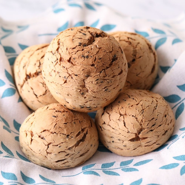 Bột trộn sẵn Bánh Mì MÈ ĐEN Hàn Quốc MAMA'S CHOICE - Gói 500gr