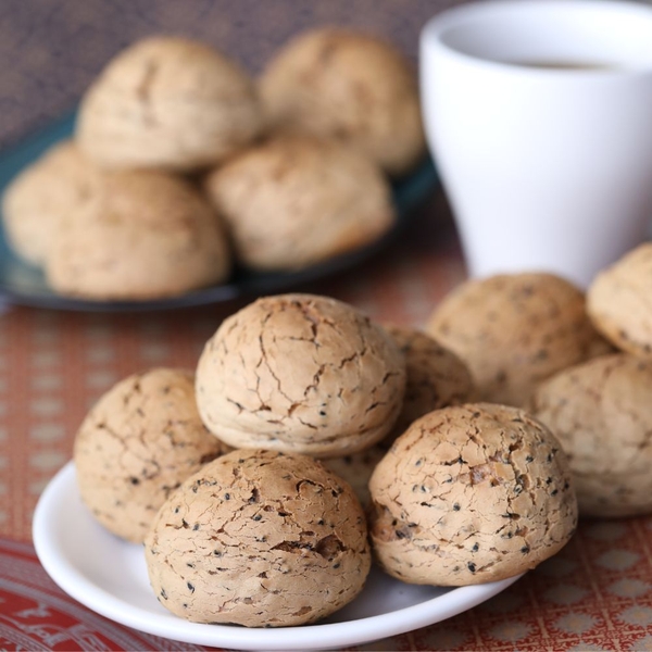 Bột trộn sẵn Bánh Mì MÈ ĐEN Hàn Quốc MAMA'S CHOICE - Gói 500gr