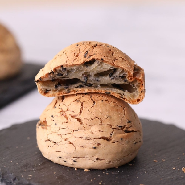 Bột trộn sẵn Bánh Mì MÈ ĐEN Hàn Quốc MAMA'S CHOICE - Gói 500gr