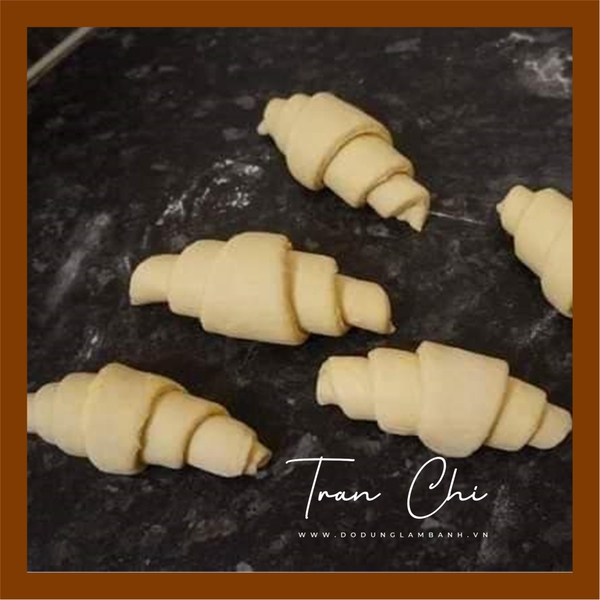 Bánh CROISSANT Đông Lạnh size NHỎ 30GR - Bịch 15c (29/3)